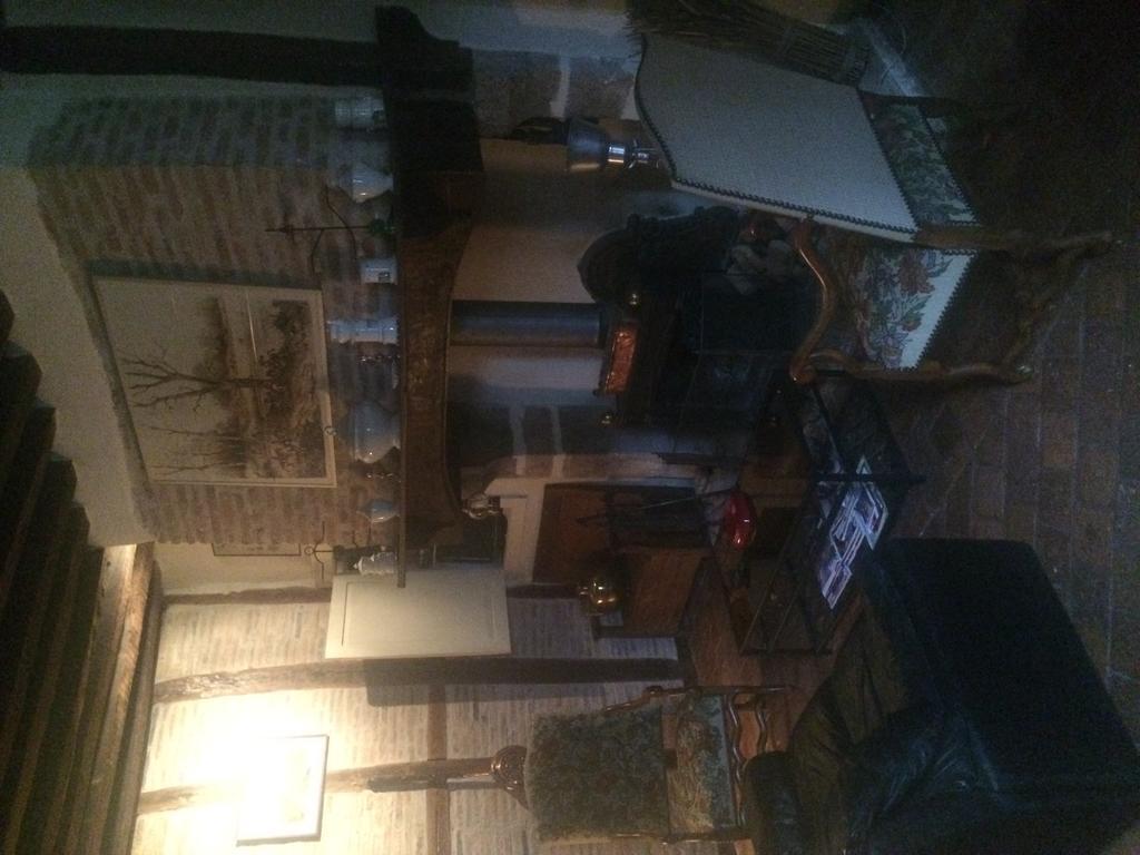Chateau De Villars Villeneuve-sur-Allier Room photo
