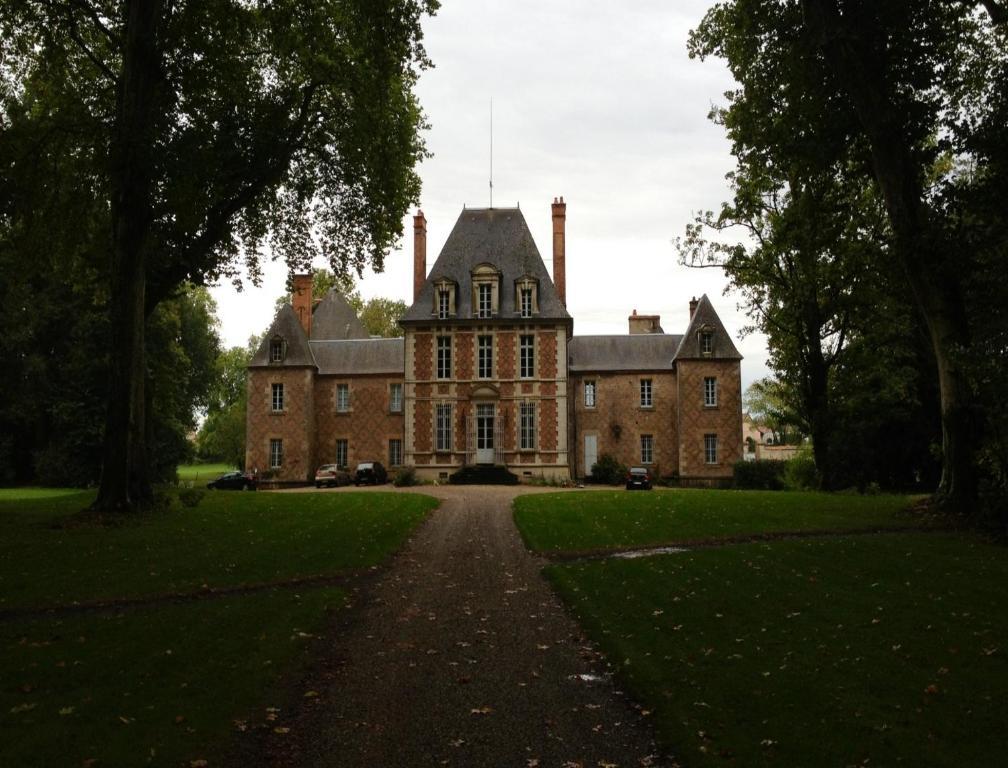 Chateau De Villars Villeneuve-sur-Allier Exterior photo